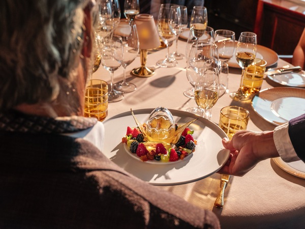 Silversea, Silver Cloud, La Dame ©Silversea Cruises Ltd & Luca Locatelli.jpg